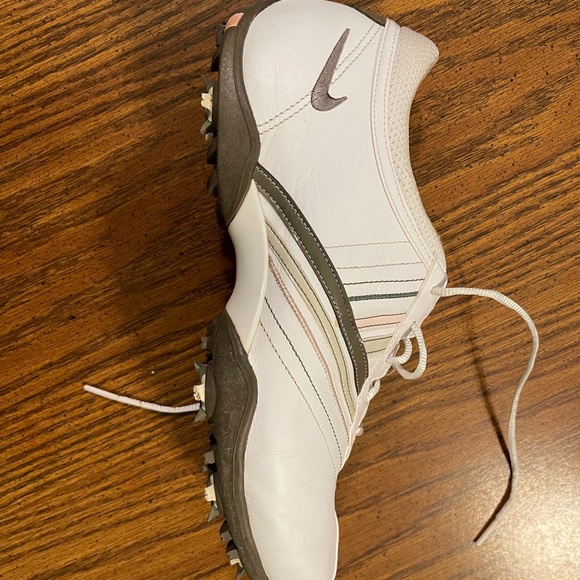 Women’s Nike golf shoes size 9 - Picture 5 of 14